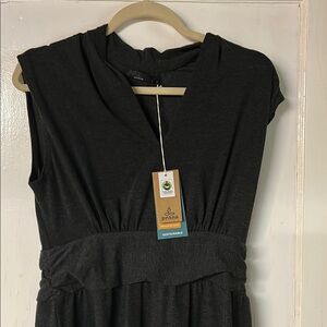 Prana Black Sleeveless Sheath Dress with V-Neck